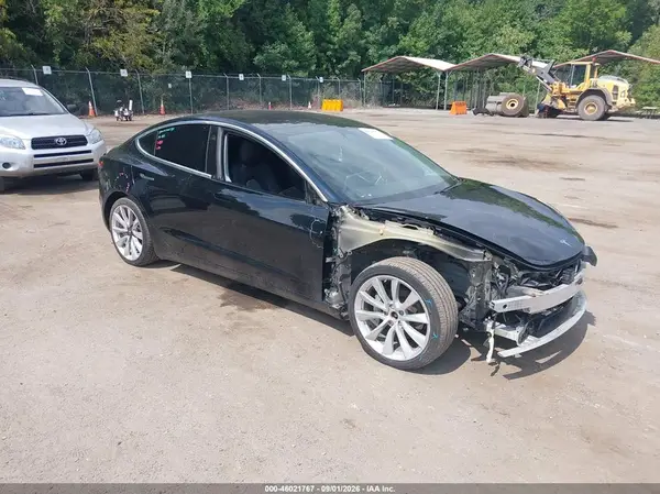 5YJ3E1EB2JF067359 2018 TESLA MODEL 3 - Image 1