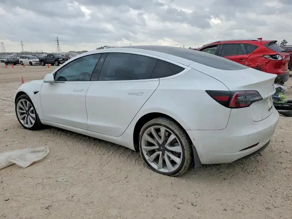 5YJ3E1EB2JF067698 2018 TESLA MODEL 3 - Image 2