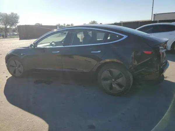 5YJ3E1EB2JF070620 2018 TESLA MODEL 3 - Image 2