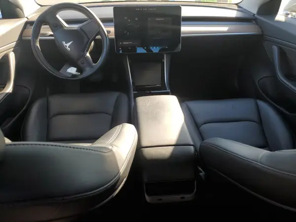 5YJ3E1EB2JF070620 2018 TESLA MODEL 3 - Image 8