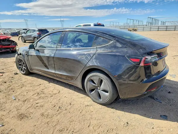 5YJ3E1EB2JF070732 2018 TESLA MODEL 3 - Image 2
