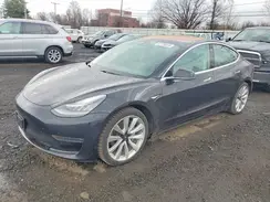 5YJ3E1EB2JF071816 2018 TESLA MODEL 3