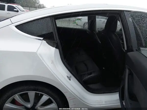 5YJ3E1EB2JF072643 2018 TESLA MODEL 3 - Image 8