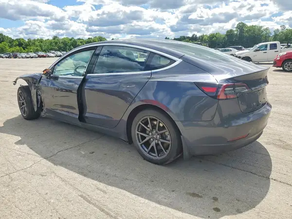 5YJ3E1EB2JF074988 2018 TESLA MODEL 3 - Image 2