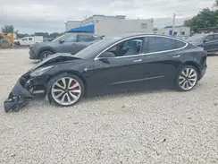 5YJ3E1EB2JF078717 2018 TESLA MODEL 3