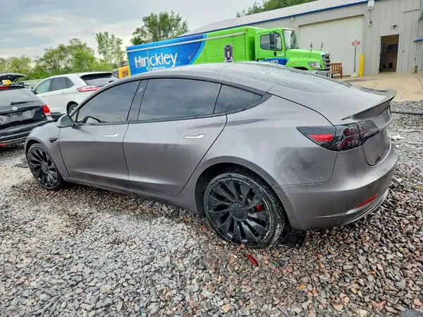 5YJ3E1EB2JF079236 2018 TESLA MODEL 3 - Image 2