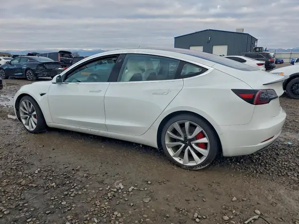 5YJ3E1EB2JF081584 2018 TESLA MODEL 3 - Image 2