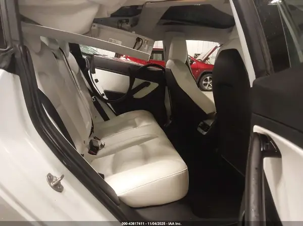5YJ3E1EB2JF081729 2018 TESLA MODEL 3 - Image 8