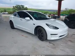 5YJ3E1EB2JF084257 2018 TESLA MODEL 3