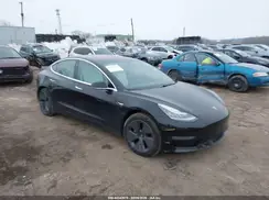 5YJ3E1EB2JF085439 2018 TESLA MODEL 3
