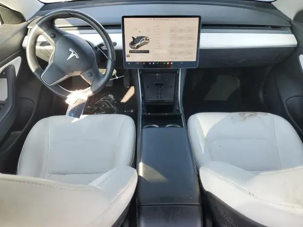 5YJ3E1EB2JF085795 2018 TESLA MODEL 3 - Image 8