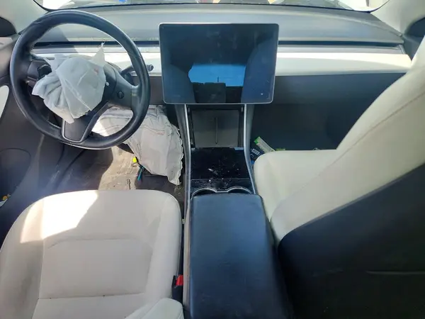 5YJ3E1EB2JF086395 2018 TESLA MODEL 3 - Image 8