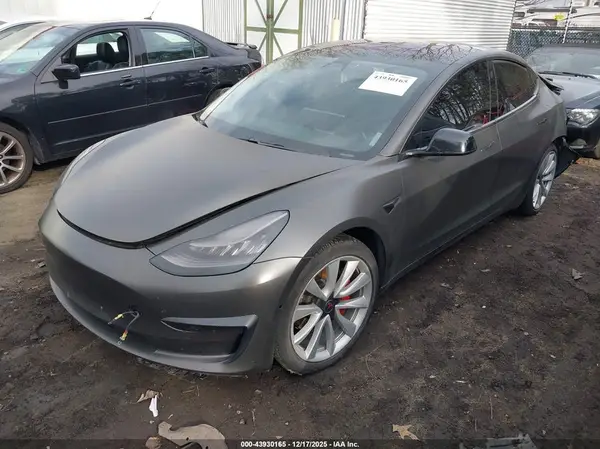 5YJ3E1EB2JF090334 2018 TESLA MODEL 3 - Image 2