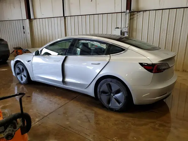 5YJ3E1EB2JF091094 2018 TESLA MODEL 3 - Image 2