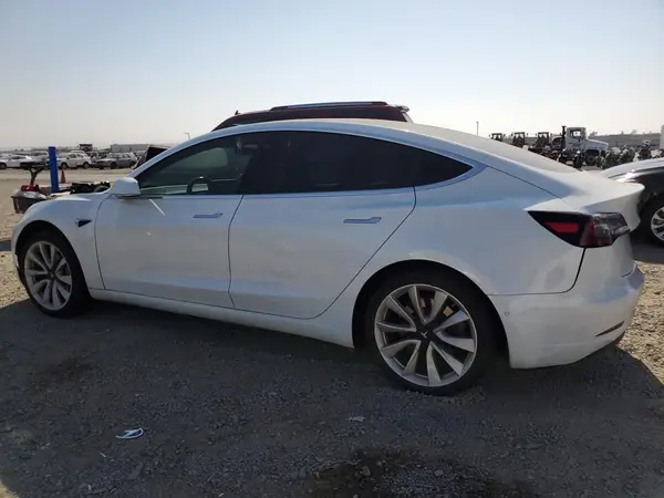 5YJ3E1EB2JF092312 2018 TESLA MODEL 3 - Image 2