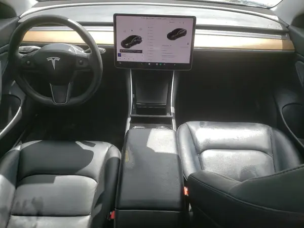 5YJ3E1EB2JF093993 2018 TESLA MODEL 3 - Image 8