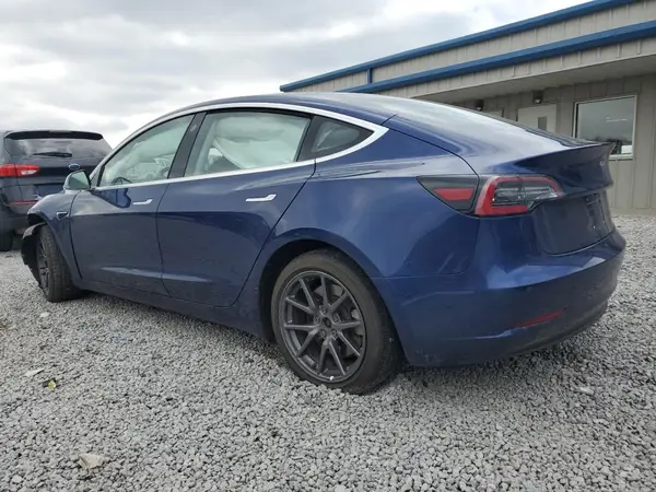 5YJ3E1EB2JF094447 2018 TESLA MODEL 3 - Image 2
