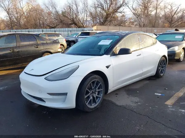 5YJ3E1EB2JF096652 2018 TESLA MODEL 3 - Image 2