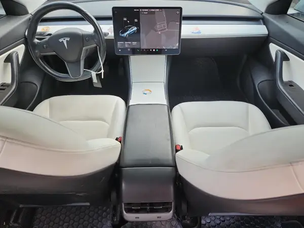 5YJ3E1EB2JF098112 2018 TESLA MODEL 3 - Image 8