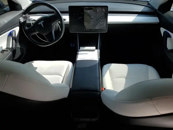 5YJ3E1EB2JF099776 2018 TESLA MODEL 3 - Image 8
