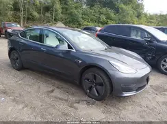 5YJ3E1EB2JF100506 2018 TESLA MODEL 3