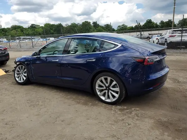 5YJ3E1EB2JF101042 2018 TESLA MODEL 3 - Image 2