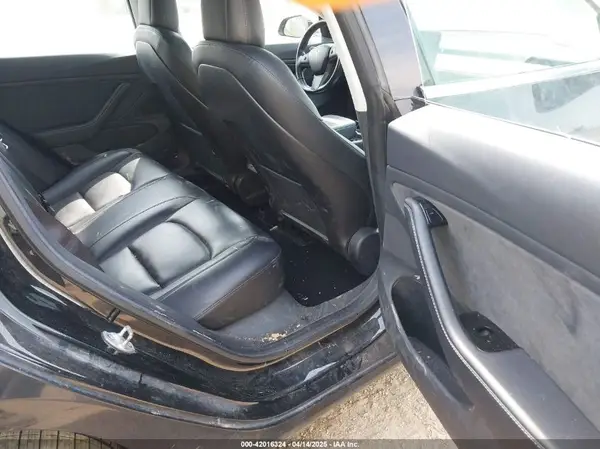 5YJ3E1EB2JF103096 2018 TESLA MODEL 3 - Image 8