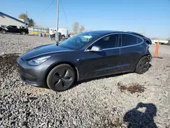 5YJ3E1EB2JF103745 2018 TESLA MODEL 3