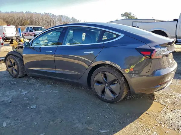 5YJ3E1EB2JF104183 2018 TESLA MODEL 3 - Image 2