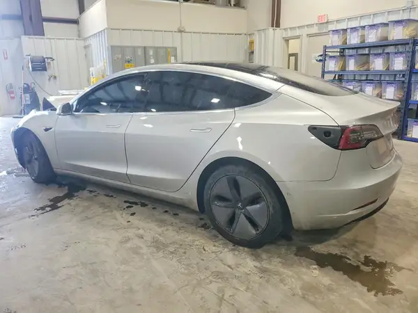 5YJ3E1EB2JF104507 2018 TESLA MODEL 3 - Image 2
