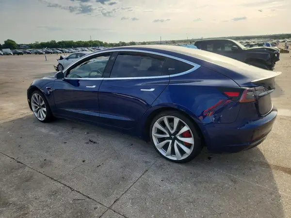 5YJ3E1EB2JF106340 2018 TESLA MODEL 3 - Image 2