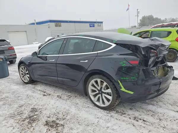 5YJ3E1EB2JF106824 2018 TESLA MODEL 3 - Image 2
