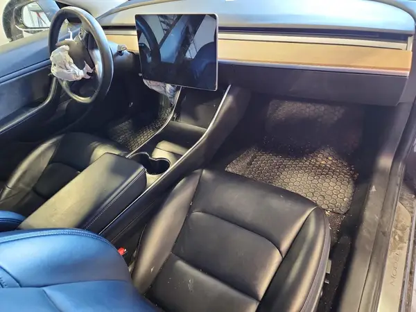 5YJ3E1EB2JF107794 2018 TESLA MODEL 3 - Image 8
