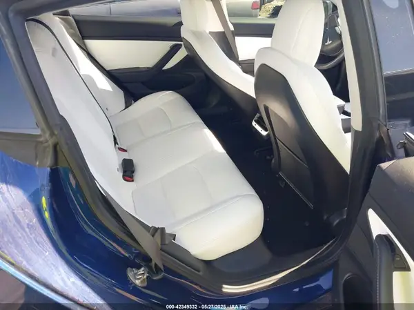 5YJ3E1EB2JF112106 2018 TESLA MODEL 3 - Image 8