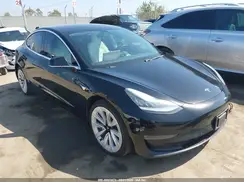 5YJ3E1EB2JF112896 2018 TESLA MODEL 3