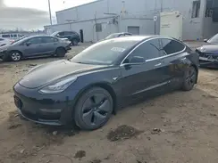 5YJ3E1EB2JF113630 2018 TESLA MODEL 3