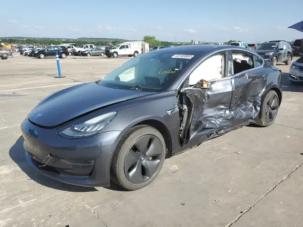 5YJ3E1EB2JF114437 2018 TESLA MODEL 3 - Image 1