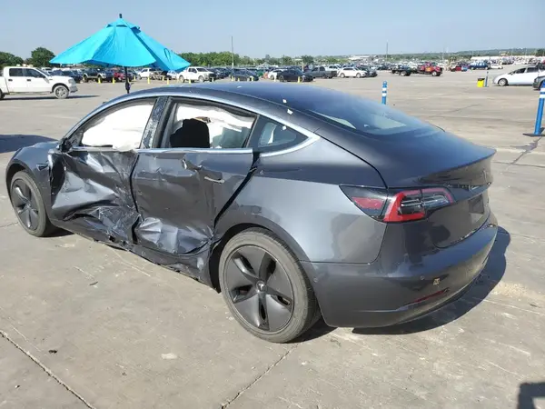 5YJ3E1EB2JF114437 2018 TESLA MODEL 3 - Image 2