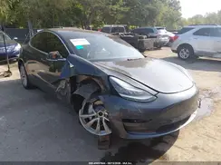 5YJ3E1EB2JF115801 2018 TESLA MODEL 3