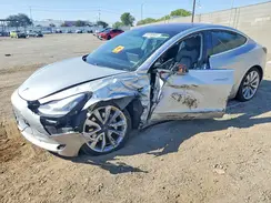 5YJ3E1EB2JF116947 2018 TESLA MODEL 3