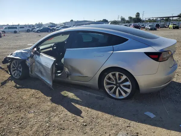 5YJ3E1EB2JF116947 2018 TESLA MODEL 3 - Image 2