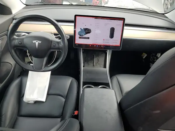 5YJ3E1EB2JF118651 2018 TESLA MODEL 3 - Image 8