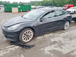 5YJ3E1EB2JF118746 2018 TESLA MODEL 3