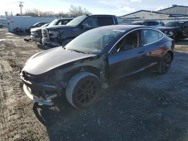 5YJ3E1EB2JF119363 2018 TESLA MODEL 3 - Image 1