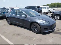 5YJ3E1EB2JF119427 2018 TESLA MODEL 3