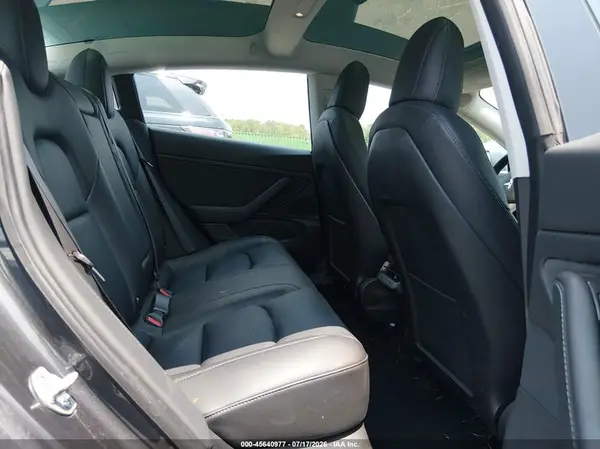 5YJ3E1EB2JF119427 2018 TESLA MODEL 3 - Image 8