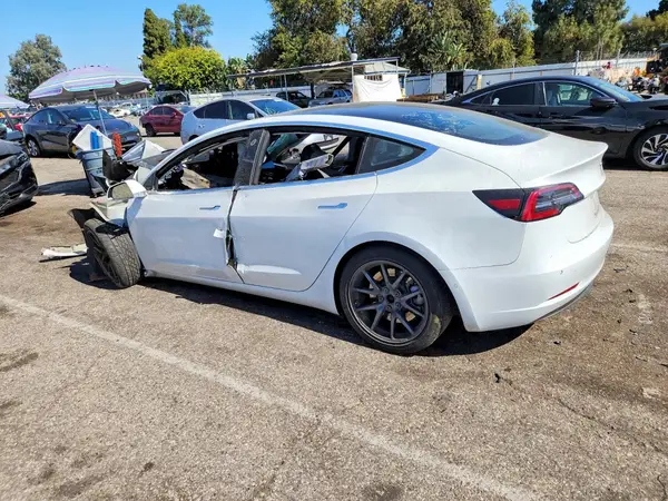 5YJ3E1EB2JF120657 2018 TESLA MODEL 3 - Image 2