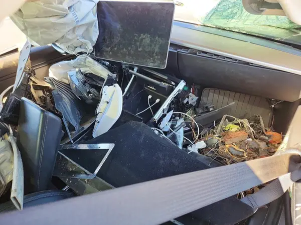 5YJ3E1EB2JF120657 2018 TESLA MODEL 3 - Image 8
