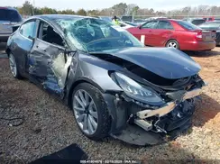 5YJ3E1EB2JF121338 2018 TESLA MODEL 3