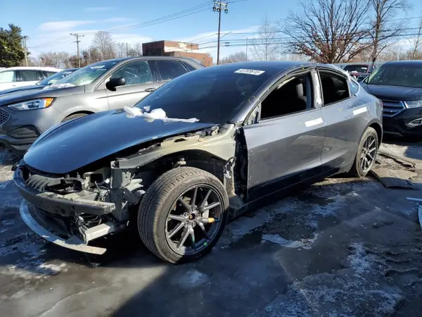 5YJ3E1EB2JF128449 2018 TESLA MODEL 3 - Image 1